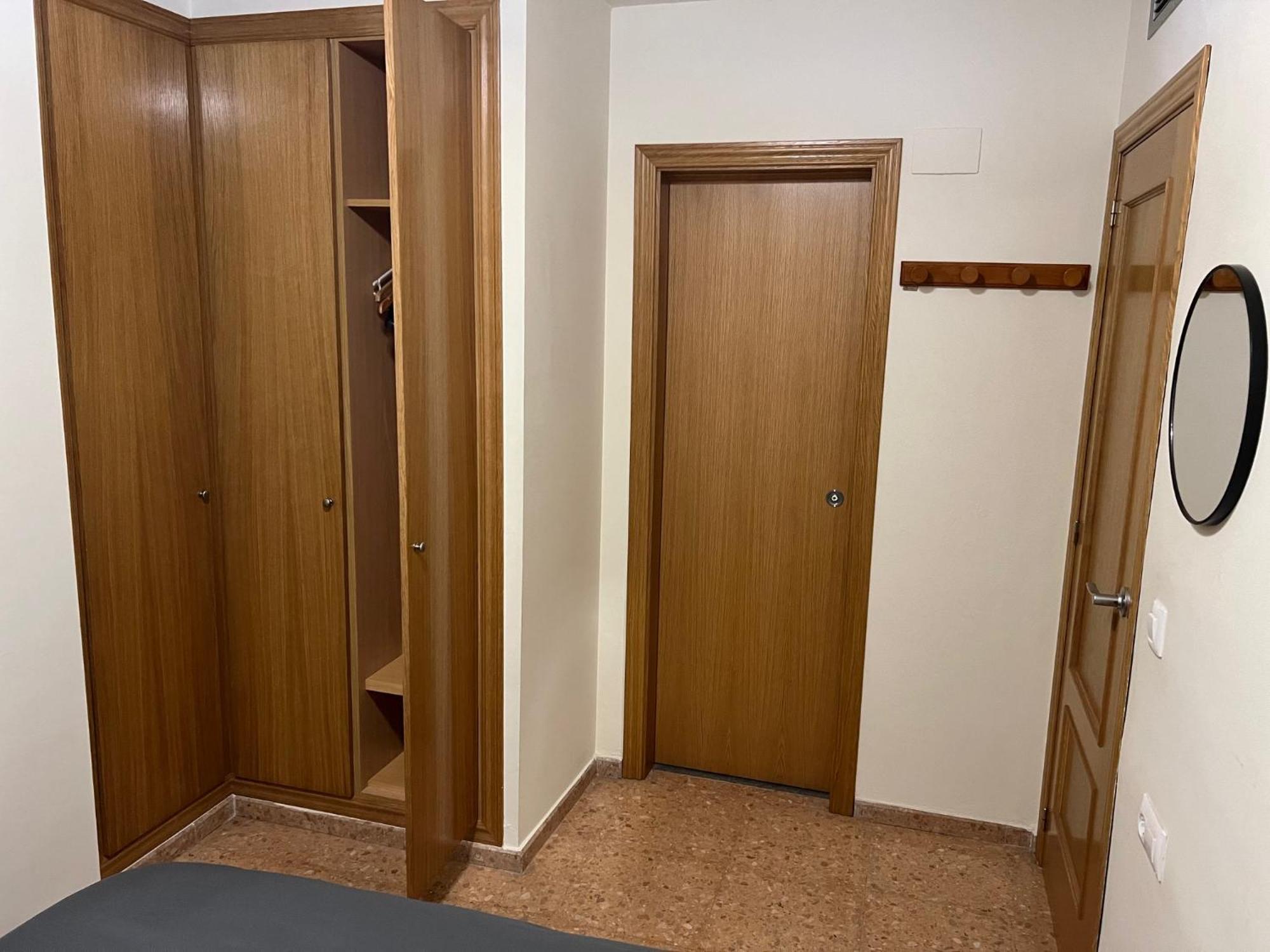 Habitacion Doble Con Bano Privado Lejlighed Valencia Eksteriør billede